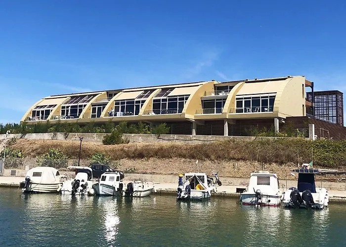 Fronte Mare Suites - Argonautivacanze